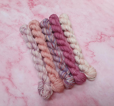 Ponytail Mini Skein Set 5x20g 4ply/Fingering Swagman -  KFTG Hope