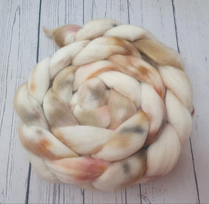 Hand Painted Roving Merino-Artiemis